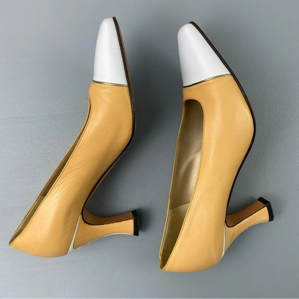 St. John Women's 2 Tone Tan and White Cap Pointed Toe Heels Women's size 6